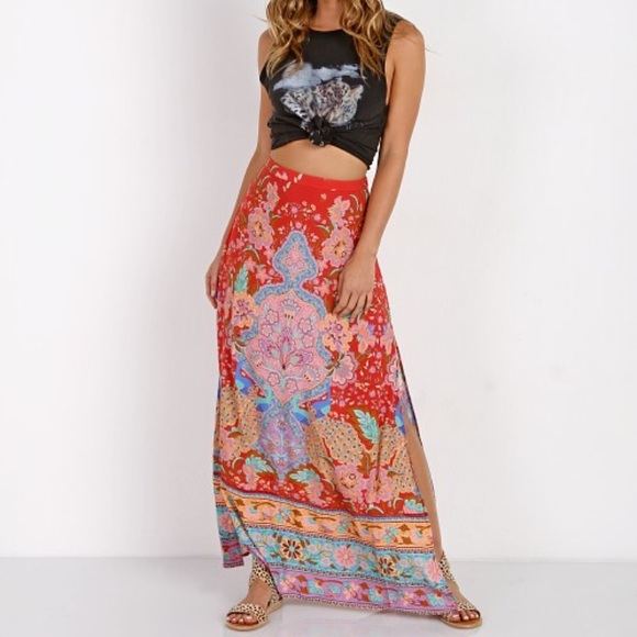 Spell Lotus Split Skirt! - Picture 3 of 5